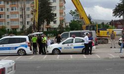 Malatya’da otomobil yayalara çarptı: 2 yaralı