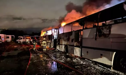 Kocaeli'de Büyük Yangın: 14 Toplu Taşıma Aracı Yandı