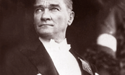 Türkiye Cumhuriyeti 101. yılını kutluyor