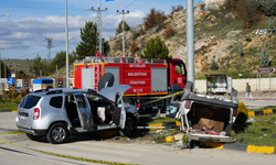 Tofaş altında kalan sürücü feci şekilde can verdi!