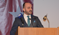 Yeşilay Genel Başkanı Dinç, Trabzon'da öğrenciler ve gönüllülerle buluştu