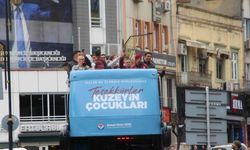 Trabzonspor U19 takımı Avrupa ikinciliğini taraftarıyla kutladı