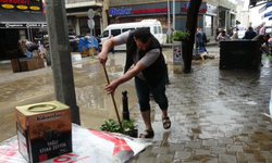 Trabzon'da esnaflar temizliğe başladı