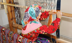 6 asırlık halı ve kilim dokumacılığı geleceğe taşınıyor