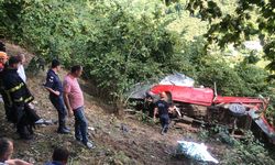 Fındık işçilerini taşıyan araç şarampole yuvarlandı!