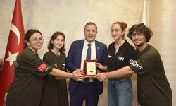 KTÜ Enerji Teknolojileri Topluluğu’ndan TTSO’ya teşekkür plaketi