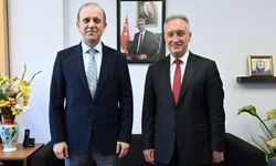 Rektör Çuvalcı’dan İl Sağlık Müdürü Dr. Topsakal’a “Hayırlı Olsun” ziyareti
