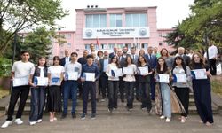 Trabzon'da staj yapan tıp fakültesi öğrencilerine sertifika verildi