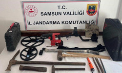 Samsun'da kaçak kazı yapan 3 kişi jandarmaya yakalandı