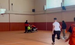 Liseli  çocuk bıçaklandı