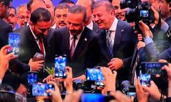 Anahtar Parti  1. Yaşını  kutluyor!