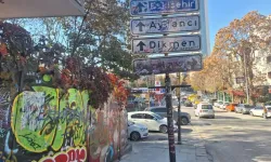 Tabelada fotoğraf çektirme sırasında bıçaklı kavga! 2 yaralı