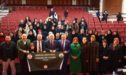 Celal Hoca gençlerle bir araya gelerekideal gençliği anlattı