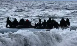 Girit Adası açıklarında göçmen botu battı: 18 ölü