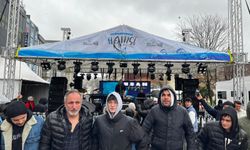 Karadeniz rüzgarı: Festivalde 10 ton hamsi ikram edildi!