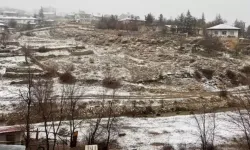 Adana’nın yüksek kesimlerine kar yağdı