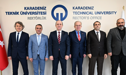 Rektör Prof. Dr. Hamdullah Çuvalcı, Emekli Tümamiral Cihat Yaycı’yı ağırladı