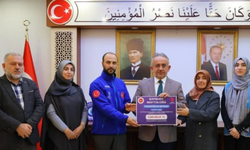 Bayburt’ta Filistin için düzenlenen hayır çarşılarında 1 milyon liranın üzerinde bağış toplandı