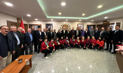 Başkan Sarıalioğlu, Dünya Şampiyonlarını ağırladı!