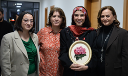 Deniz Baysal'dan Trabzon Büyükşehir Belediyesi Kadın Yaşam ve İstihdam Merkezi'ne ziyaret