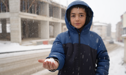 Bayburt güne kar yağışıyla uyandı: Kent beyaza büründü