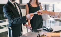 Otellerde yeni düzenleme: Kimlik fotokopisi sona eriyor...