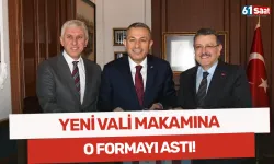 Yeni Vali makamına o formayı astı!