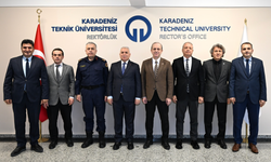 Vali Aziz Yıldırım’dan Rektör Çuvalcı’ya veda ziyareti