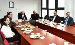 KTÜ Sağlık Bilimleri Enstitüsü 2025 Yılı Faaliyetlerini rektörlüğe sundu