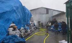 Eyüpsultan’da 3 iş yerinde yangın paniği