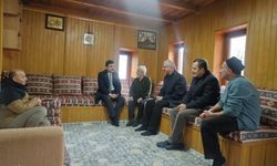 Çaykara Kaymakamı Sapmaz, yaşlı vatandaşları ziyaret etti