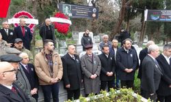 Adnan Kahveci ölümünün 33'üncü yılında kabri başında anıldı