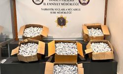 Bölgemizde flaş operasyon! Evlerinden 230 bin hap çıkan anne-oğul...