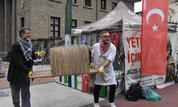 Trabzon'da akademisyenden Gazzelilere destek eylemi!
