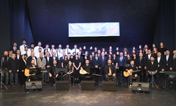 Trabzon Gençlik Korosu konser verdi