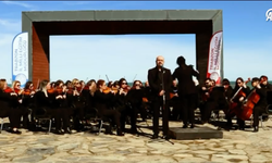 Trabzon'da öğretmenler kurtuluş yıl dönümüne özel klip çekti!