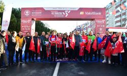 Başkan Çelebi 46'ncı Uluslararası Trabzon Yarı Maratonu’na katıldı