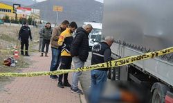 TIR şoförü  TIR'ın altında  ölü bulundu