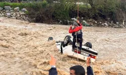 Sel sularında can pazarı! 1 kişi hayatını kaybetti