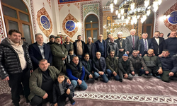 Başkan Sarıalioğlu doğup büyüdüğü mahallede teravihte