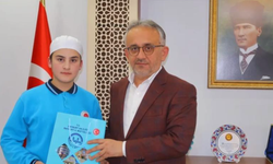 Bayburt'ta 7 ayda hafızlık eğitimini tamamladı
