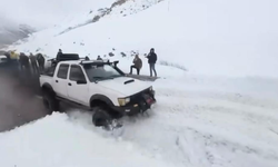 Trabzon-Bayburt karayolundaki çığa ilk müdahale off-road araçlarıyla yapıldı!