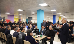 Trabzon’da gençlerle aynı sofrada ramazan buluşması...