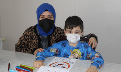 Lösemi hastası Muhammet Emin, tedavi sonrası ablasına kavuşup oyun oynamak istiyor