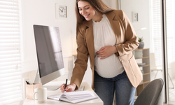 Bakan Göktaş duyurdu! Doğum izni artacak, sosyal medya değişecek...