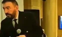 Mustafa Topaloğlu'nu kızdıran hareket! Sahneyi terk etti