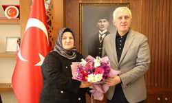 Başkan Sarıalioğlu'ndan Kadınlar Günü'nde Örnek Davranış