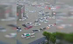 Çin’i sel vurdu, araçlar sular altında kaldı