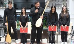 Lise öğrencileri koroyla milli ve manevi değerlerle buluşuyor