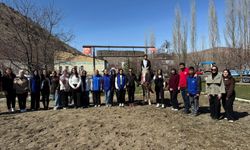 Bayburt'ta gençler çiftlikte ekranlardan uzak bir gün geçirdi